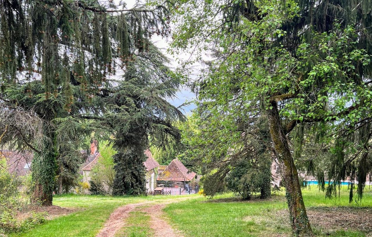Domaine le Manoir, gîtes de charme et de caractère avec piscines privatisées Fossemagne Extérieur photo